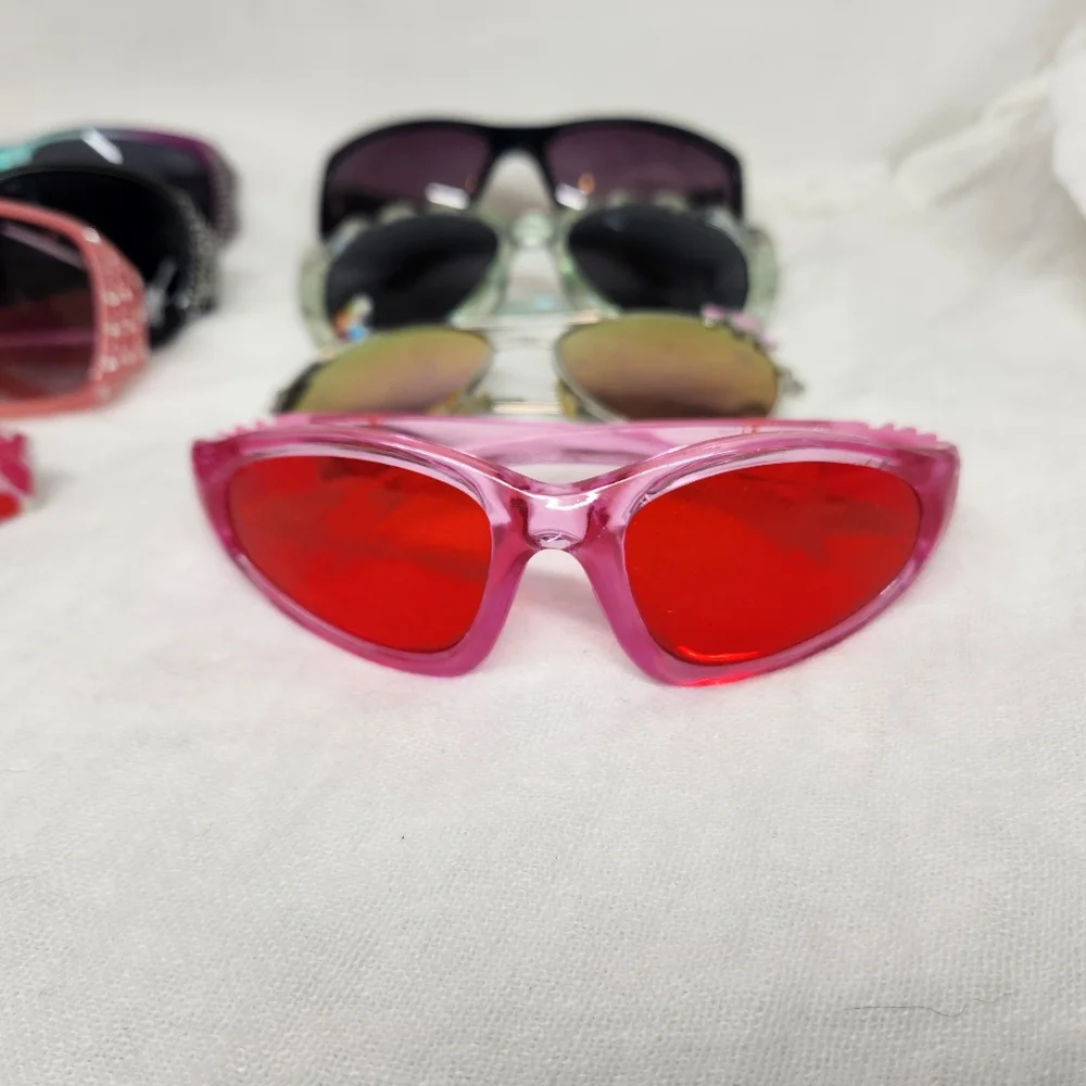 8 Pairs of Youth Girls Sunglasses